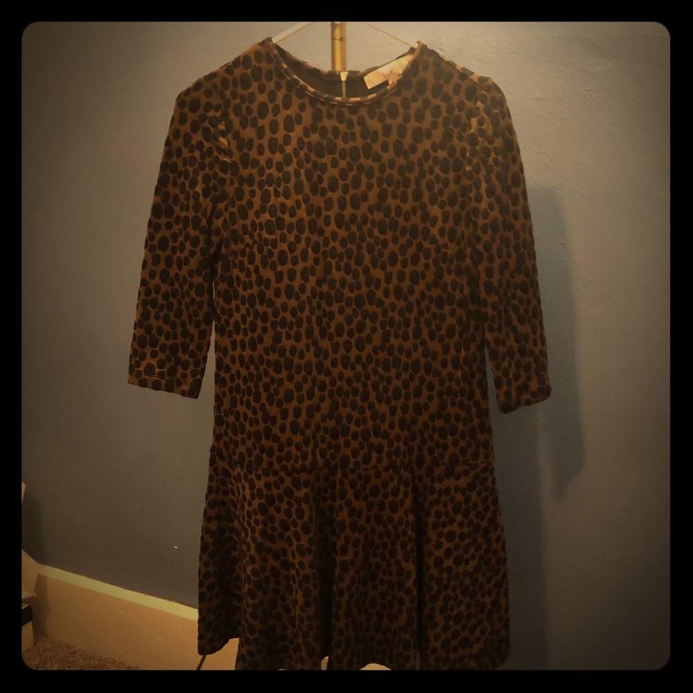 Patterned, half-sleeve dress!